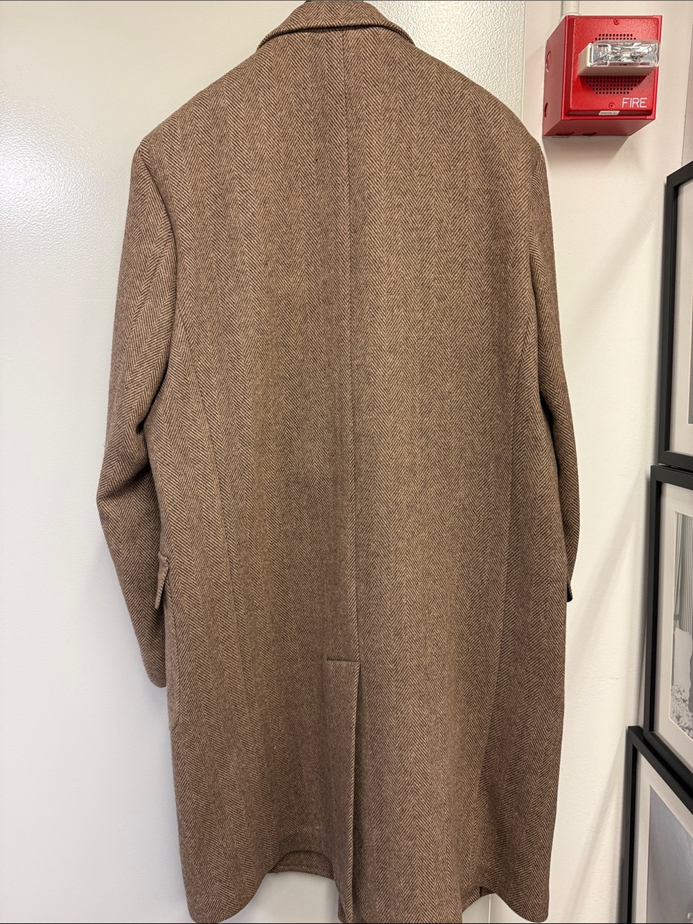 Brooks Brothers Men's Double-Breasted brown tan Wool Overcoat - Picture 10 of 10